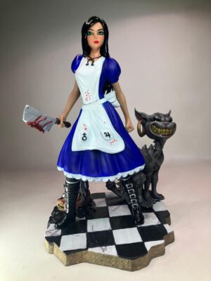 52da5c41-47db-48a7-9aa0-68bb5829db6a Figura Alice Madness Returns Resina 20 cm